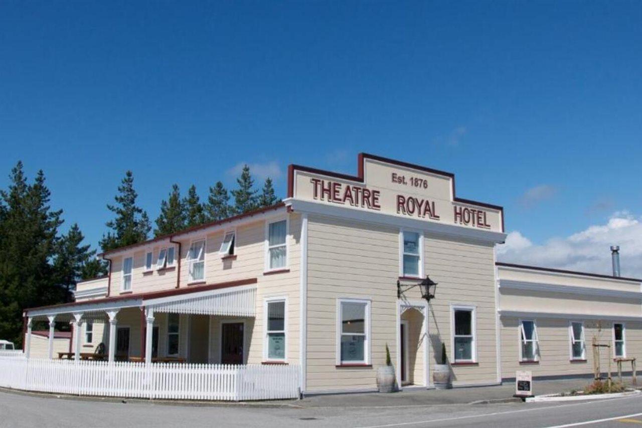 Theatre Royal Hotel Kumara Exterior photo