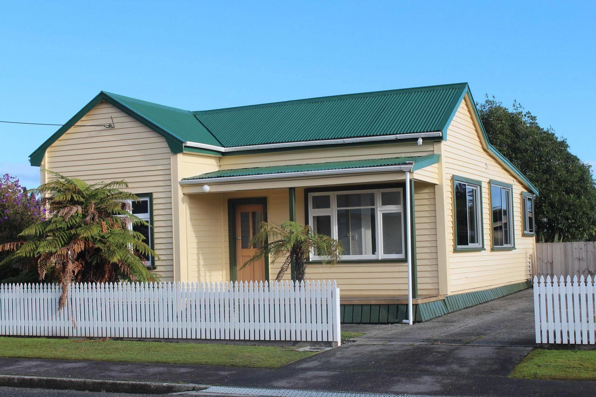 Theatre Royal Hotel Kumara Exterior photo